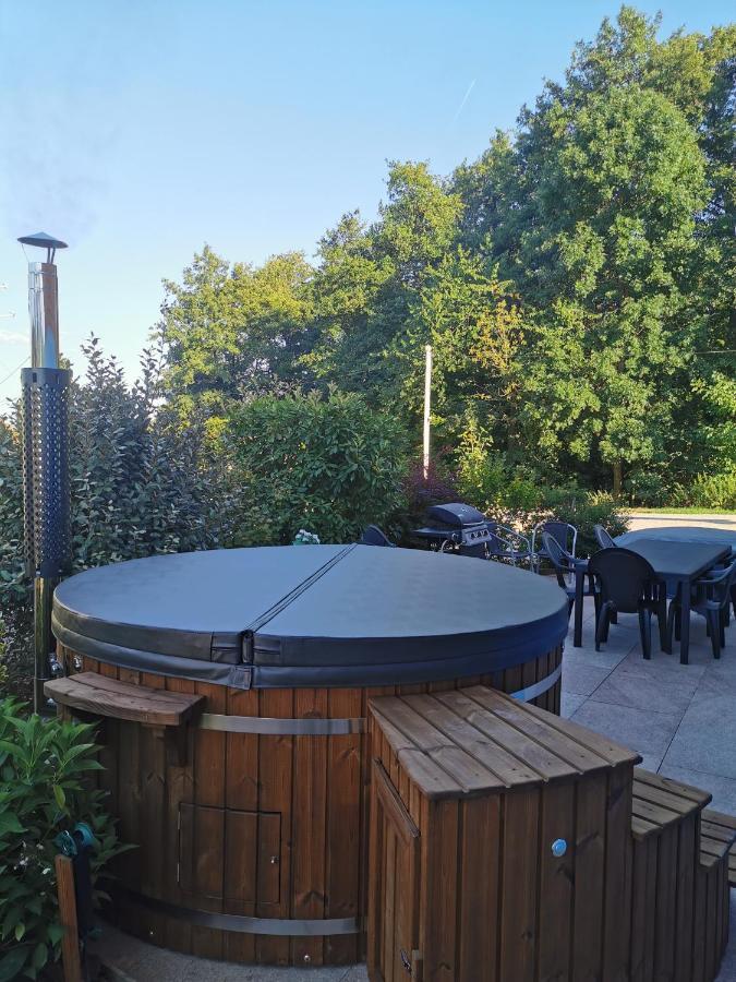 Agréable appartement avec Spa proche de la forêt Bréchaumont Exterior foto